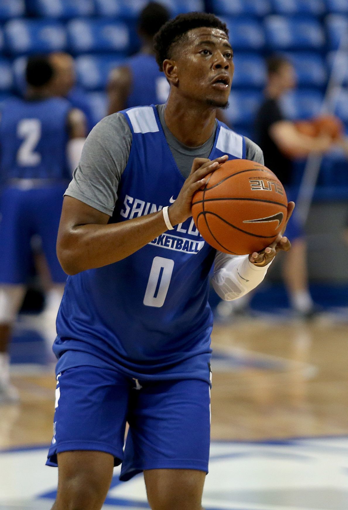 SLU mens basketball team begins practice